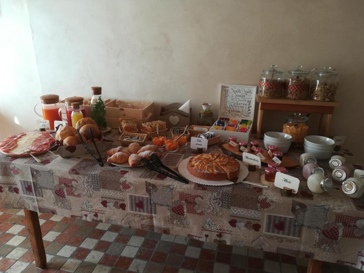 Al Papavero Andalo Buitenkant foto